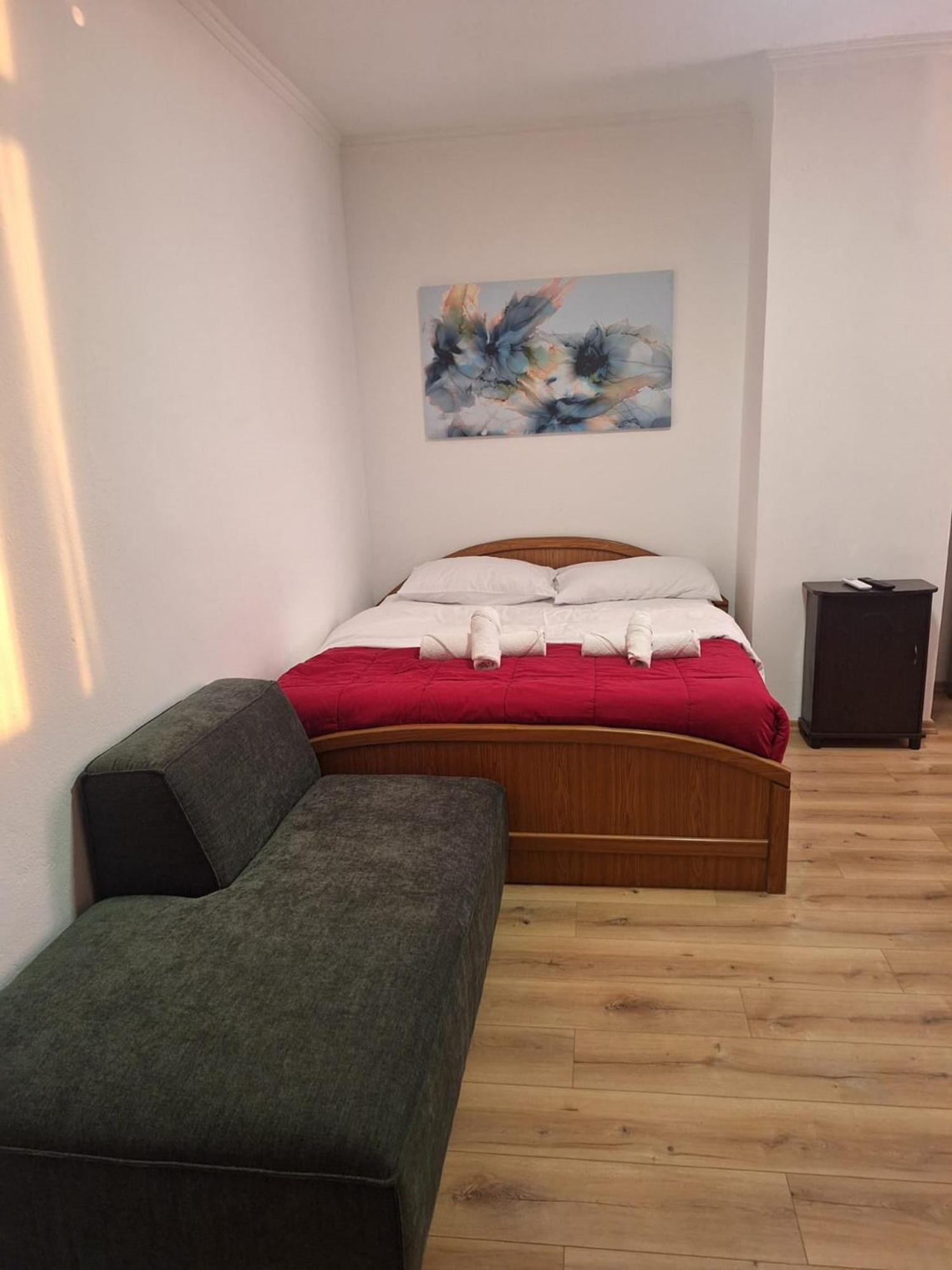 Albania Apartment Comfort Near Tirana City Center Buitenkant foto